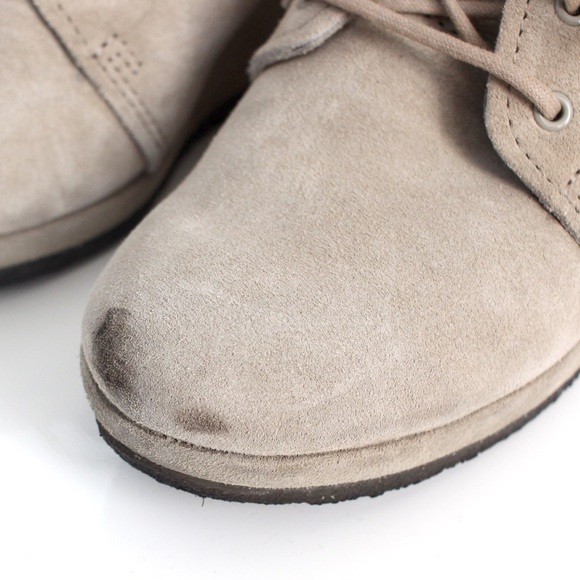 Authentic Tan Clarks Suede Wedge Boots - Picture 2 of 7